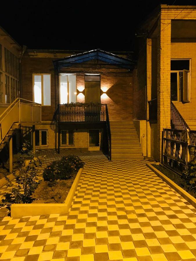 Apartment Riverside Kʼutʼaisi Exterior foto